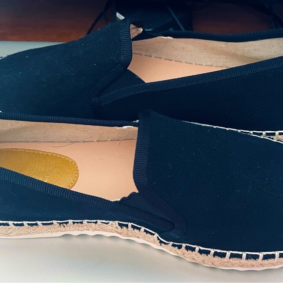 3/$15 💰Women’s espadrilles black slip on shoes. - Picture 2 of 3